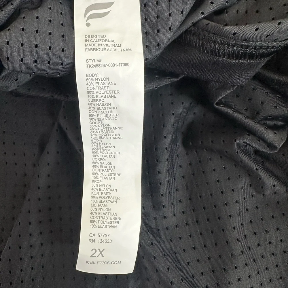 Fabletics Perforated Mesh Boxy black Tank size 2X - Picture 5 of 5